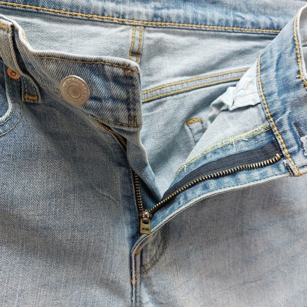 Levi's 502 Regular Taper Jeans Men's 34x32 Blue Light Wash Denim Americana